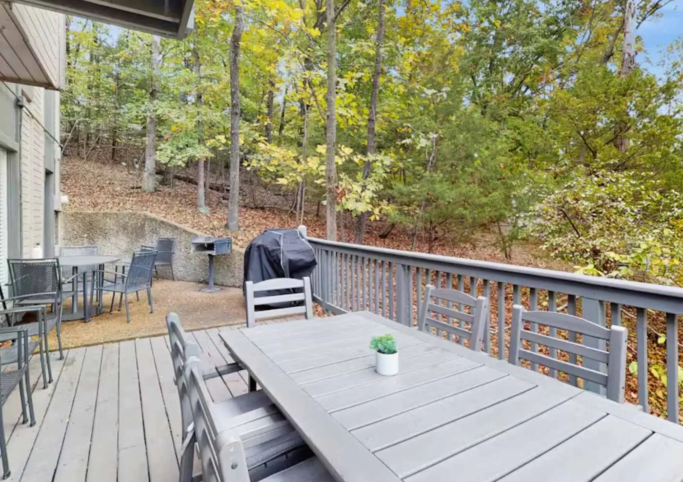 Charming 3BR House - Golf & POOLS - Osage Beach