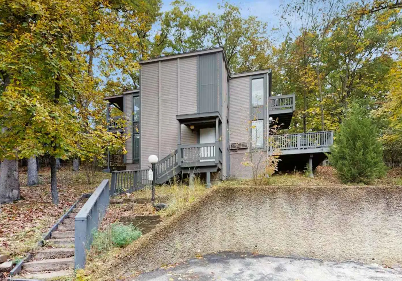Charming 3BR House - Golf & POOLS - Osage Beach