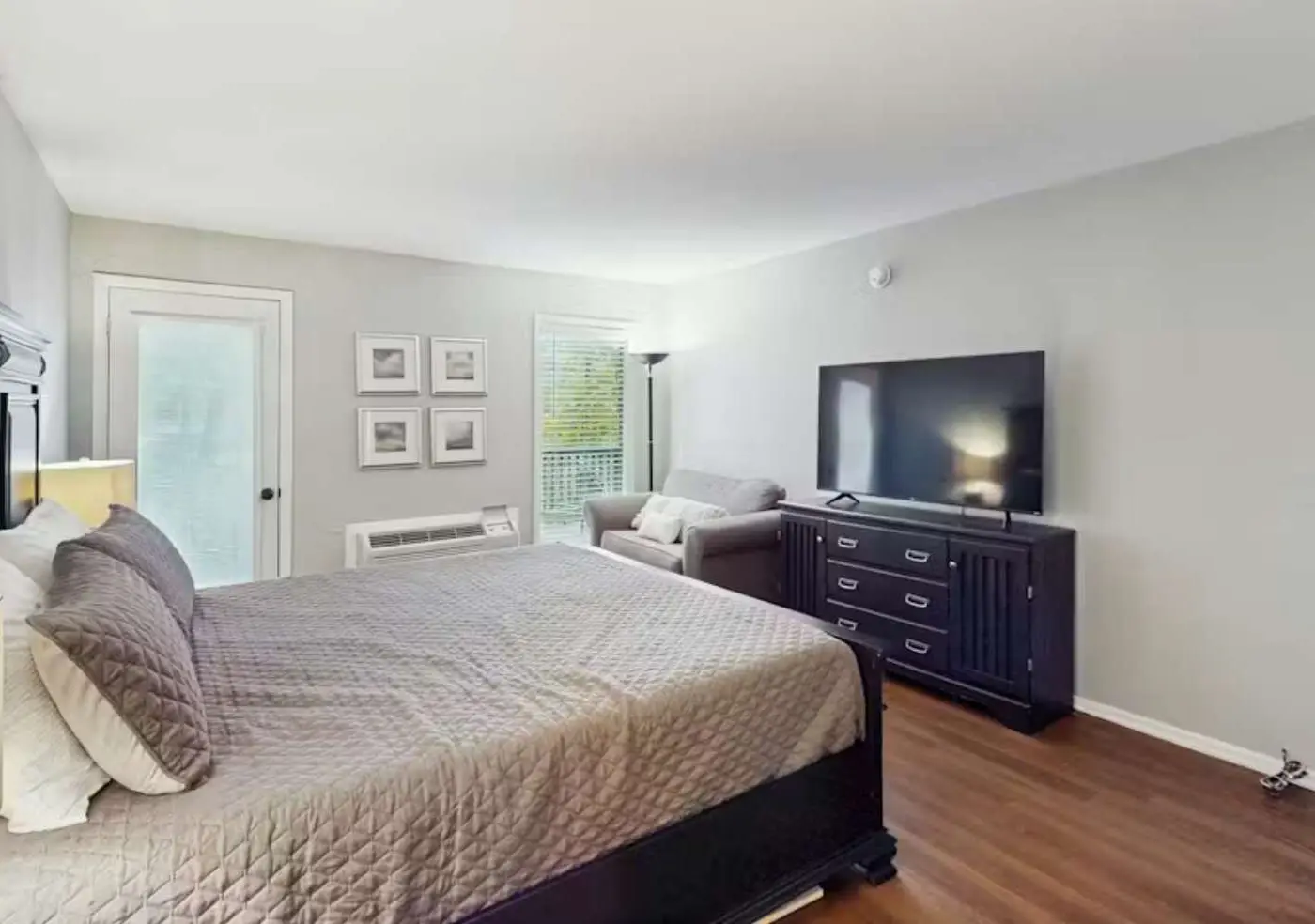 Charming 3BR House - Golf & POOLS - Osage Beach