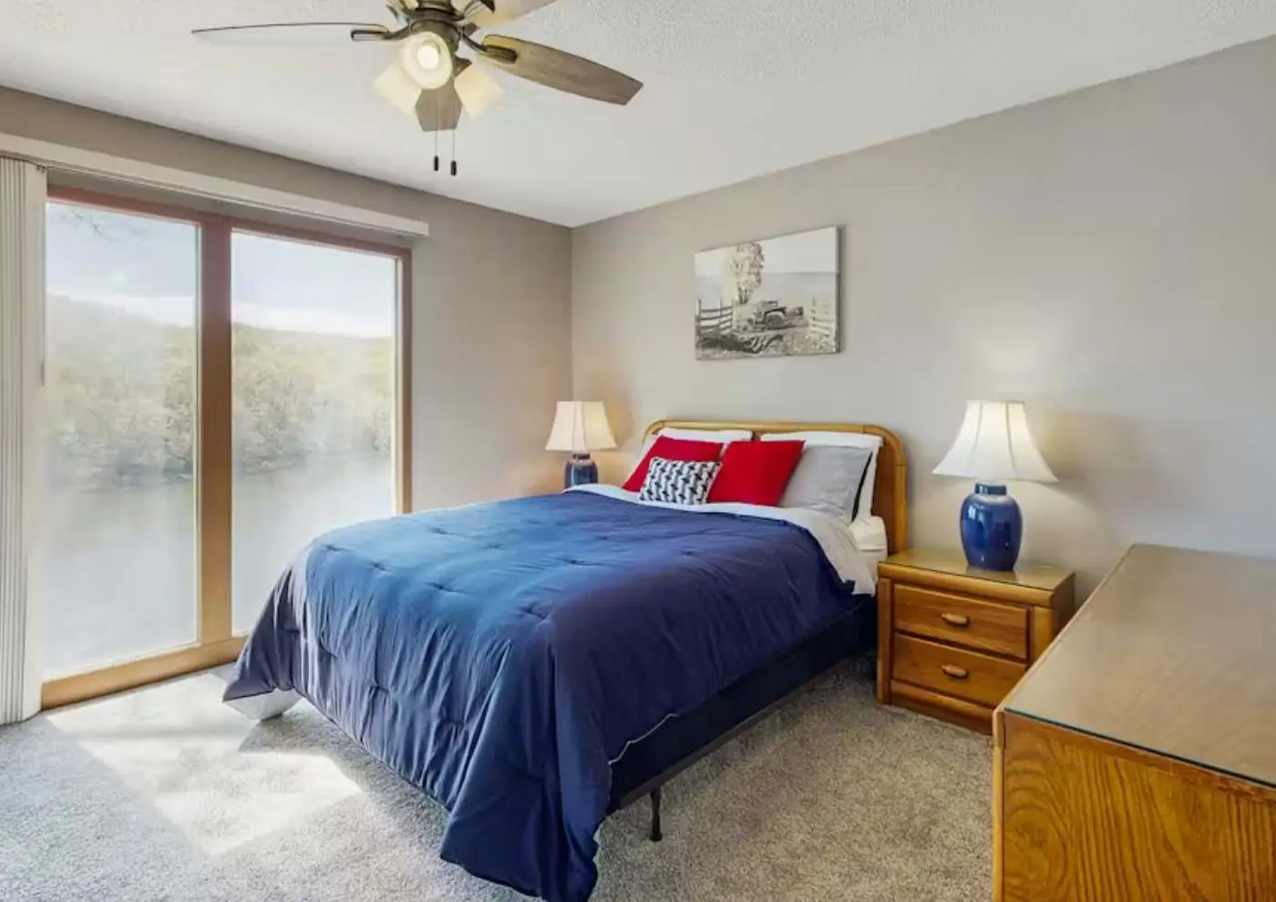 Charming 2BR Condo - LAKE VIEW - Osage Beach
