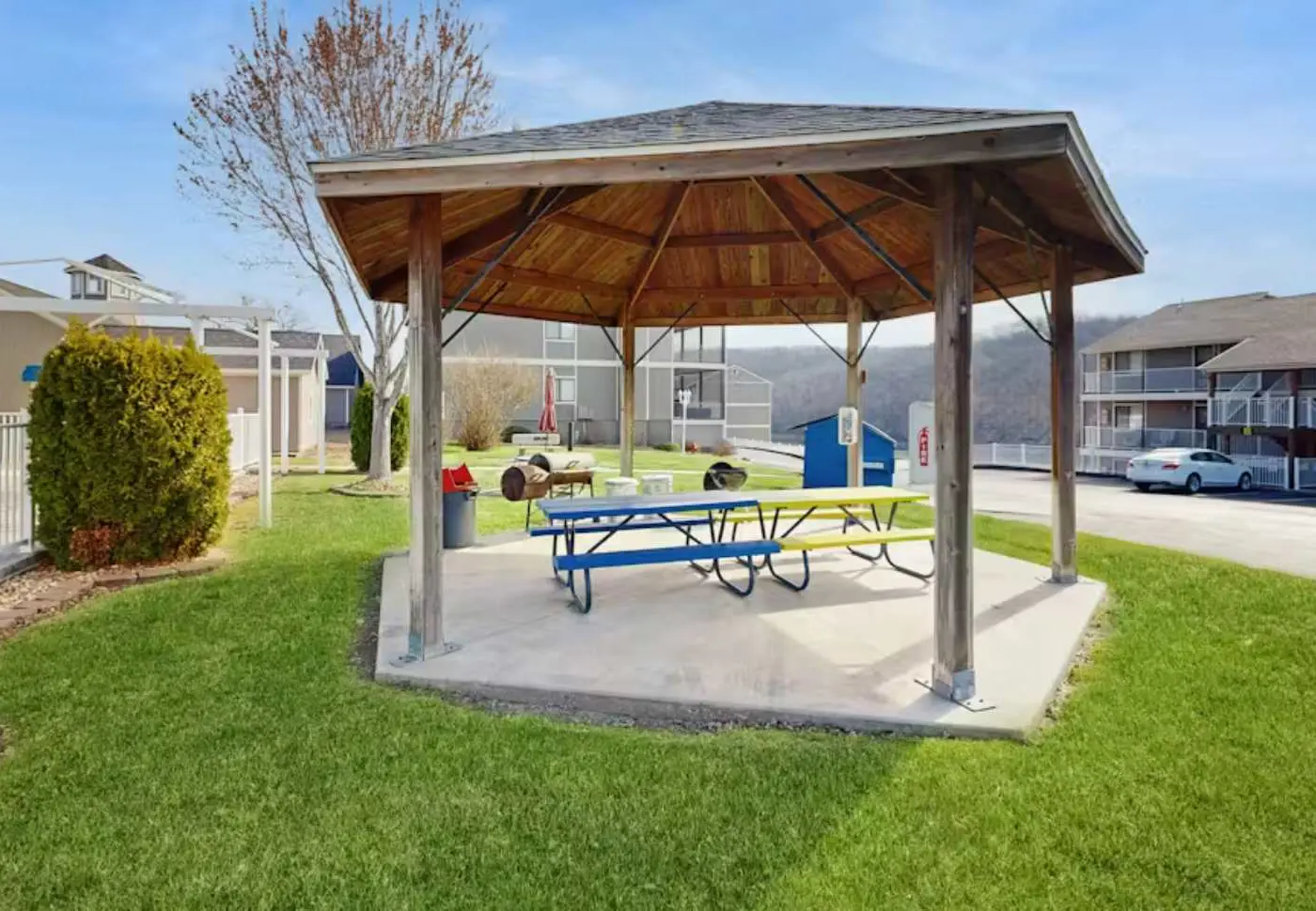 Charming 2BR Condo - LAKE VIEW - Osage Beach
