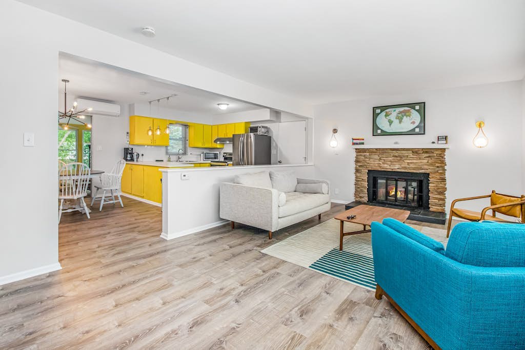 Steps to Ridge Road Beach Renovated Home w/ Private Hot Tub, Firepit & Porch