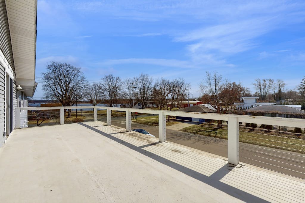 Spacious, two-story condo w/ fireplace Walking distance to the river