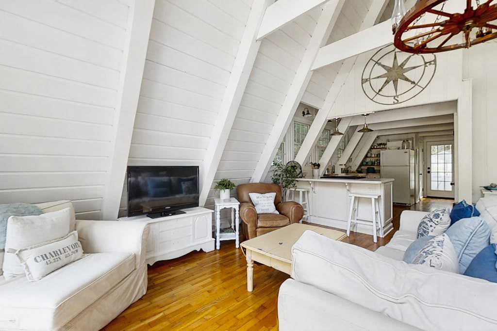 Dog-friendly A-frame home near beaches & downtown with firepit, deck, badminton