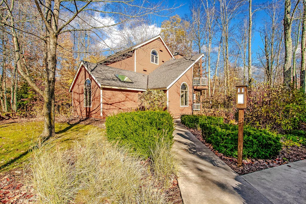 Crystal Mountain Condo - Wintergreen 535