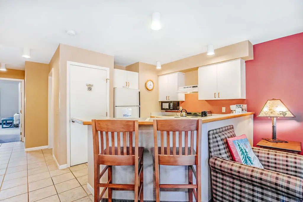 Crystal Mountain Condo -  Wintergreen 535