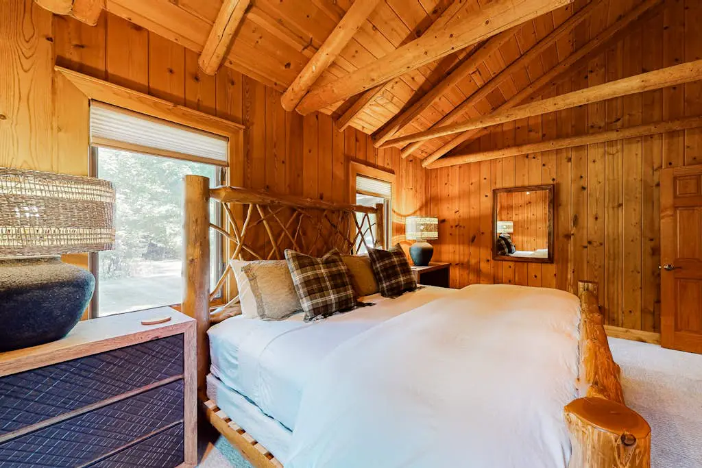 Trout Lily Cabin