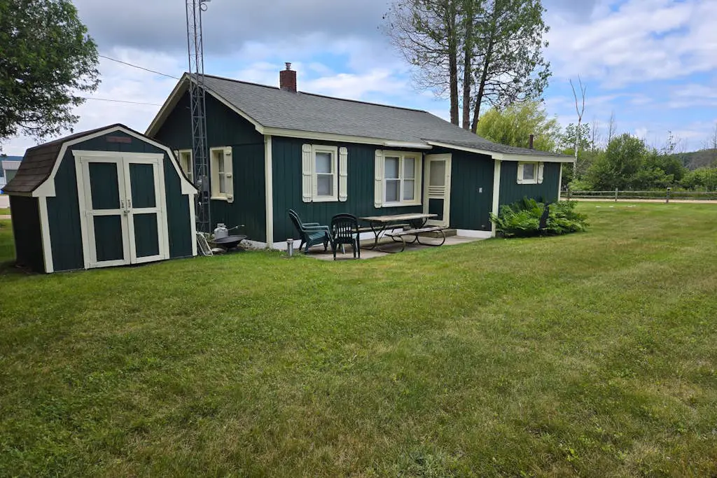 Green Cottage Getaway