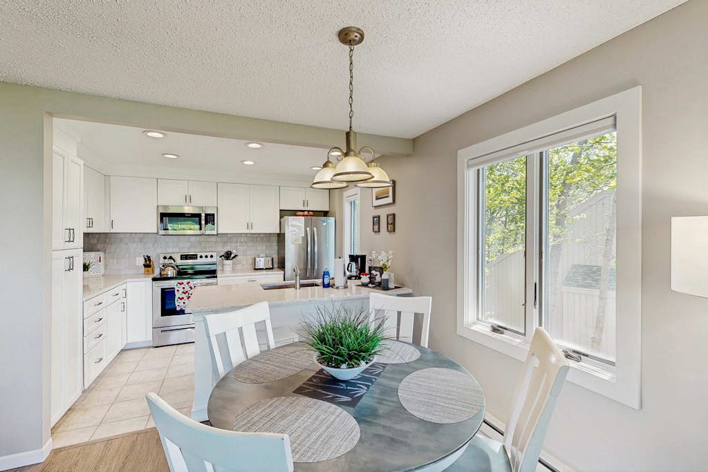 Comfy Glen Arbor condo with stunning Lake Michigan views, deck, & fireplace