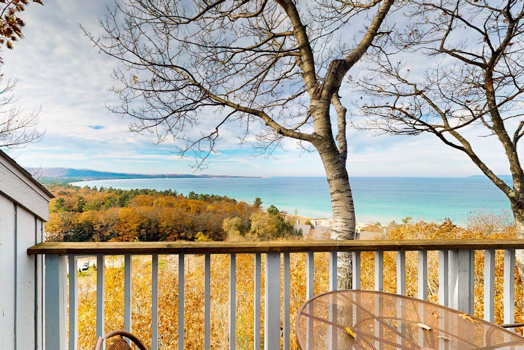 Updated condo in Glen Arbor with Lake Michigan views, fireplace, deck, W/D