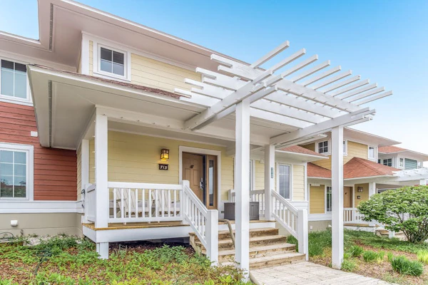Wonderful Ski-in/Ski-out Townhome W/ Shared Pool, Free WiFi, & Modern Decor