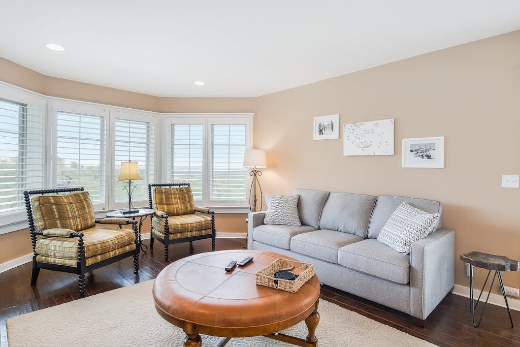 Wonderful Ski-in/Ski-out Townhome W/ Shared Pool, Free WiFi, & Modern Decor
