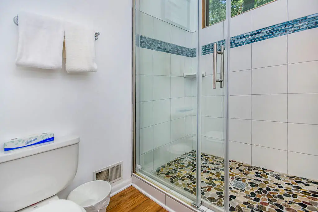 Jacobia Lakefront Retreat