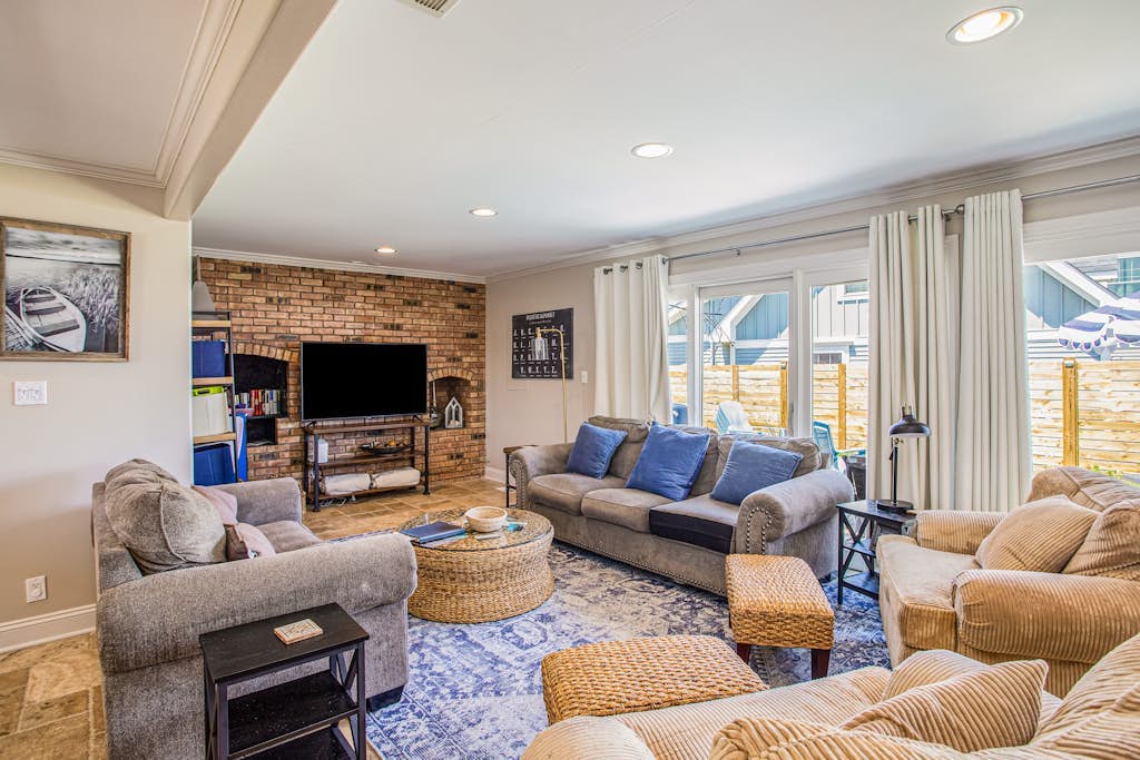 Remodeled Home close to Lake Michigan - Walk to the Beach, One Dog OK