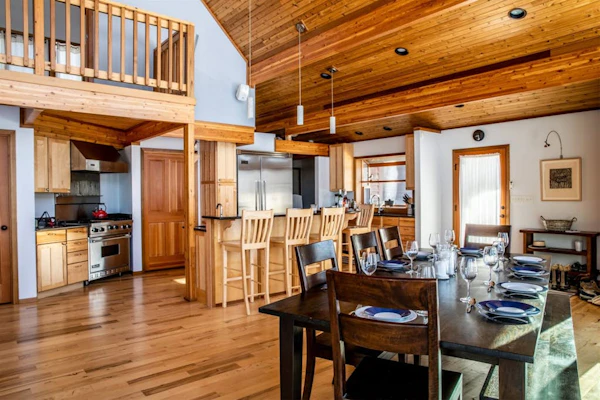 Inviting Timber Frame home near the beach with pool table, central AC, & W/D