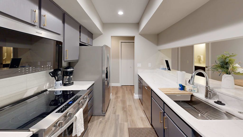 Secluded home with three kitchens, vaulted ceilings, washer/dryer, & patios