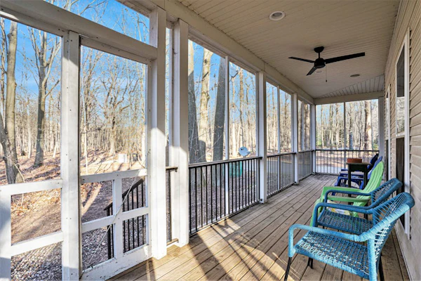 Modern Lake Michigan home with wood fireplace, open layout, deck, W/D, & AC