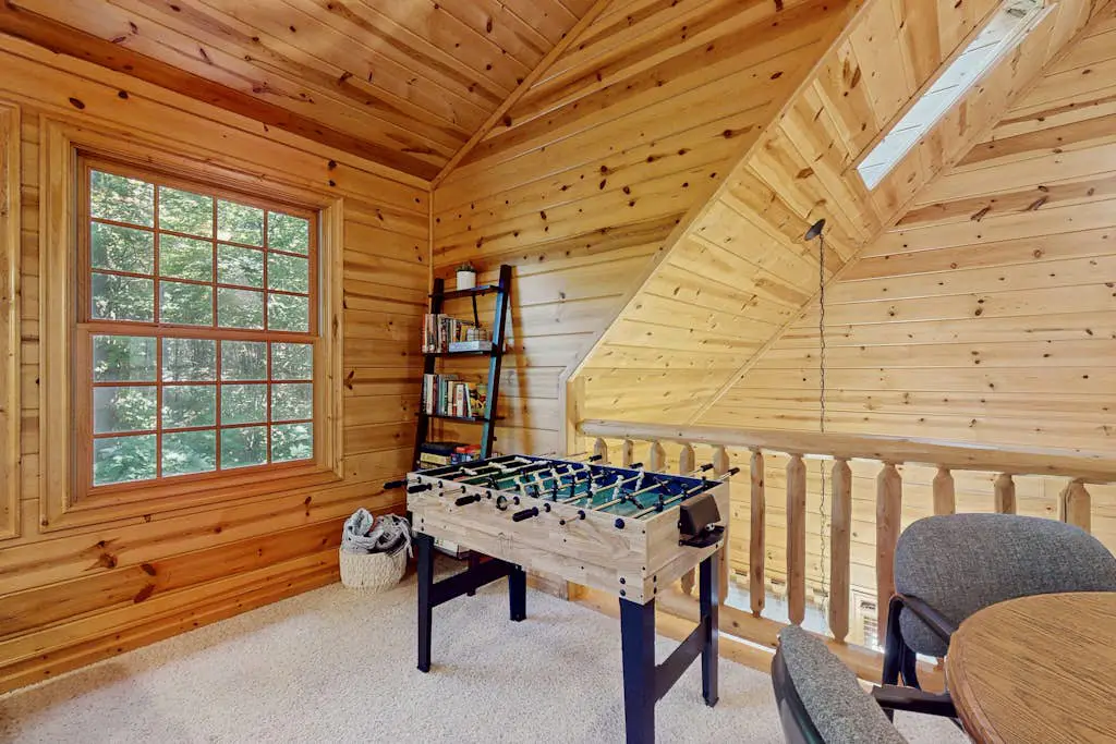 Kingfisher Cove Cabin 19