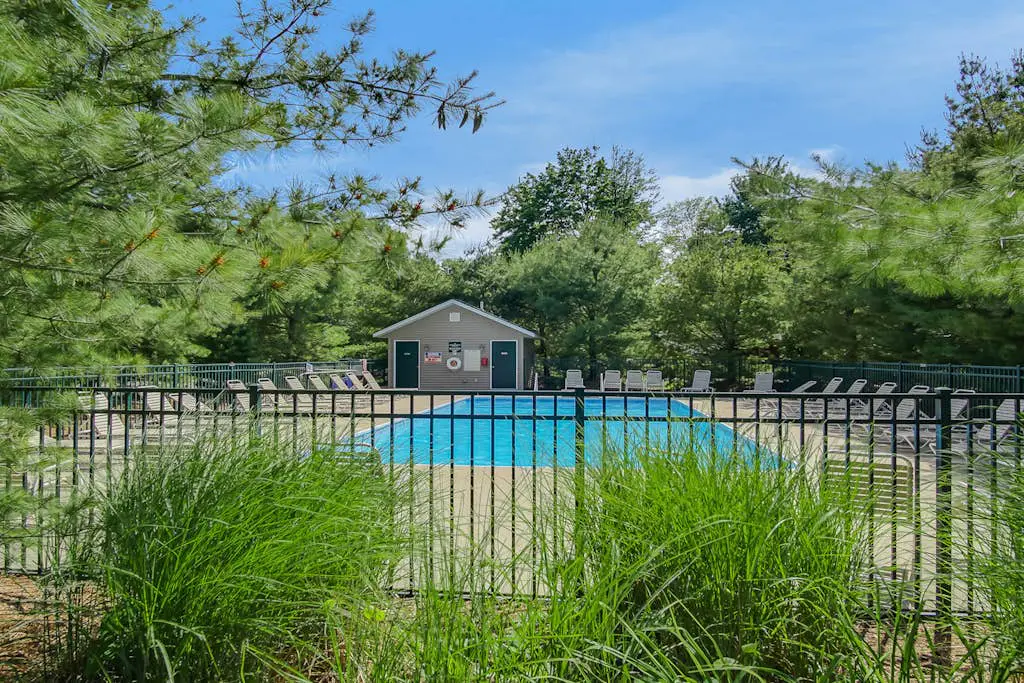 Kingfisher Cove Cabin 19