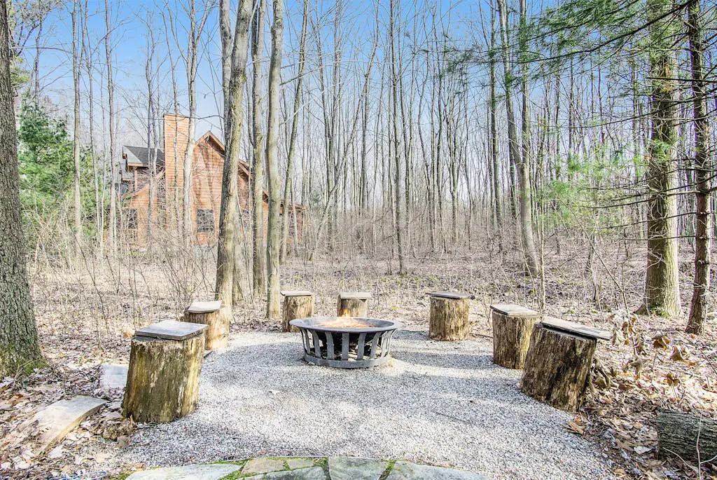 Kingfisher Cove Cabin 19