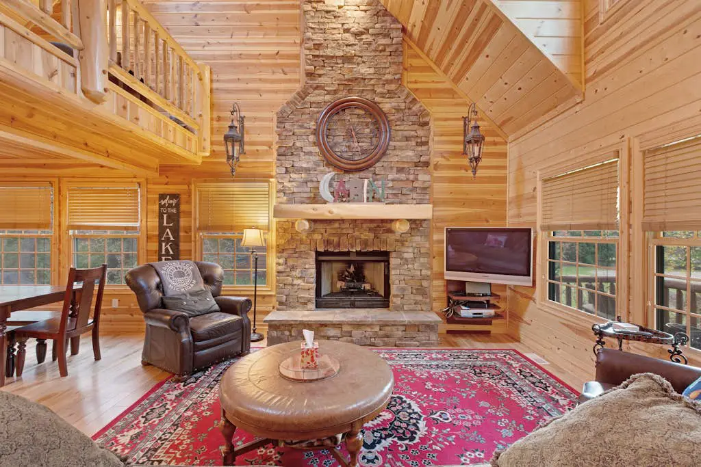 Kingfisher Cove Cabin 2