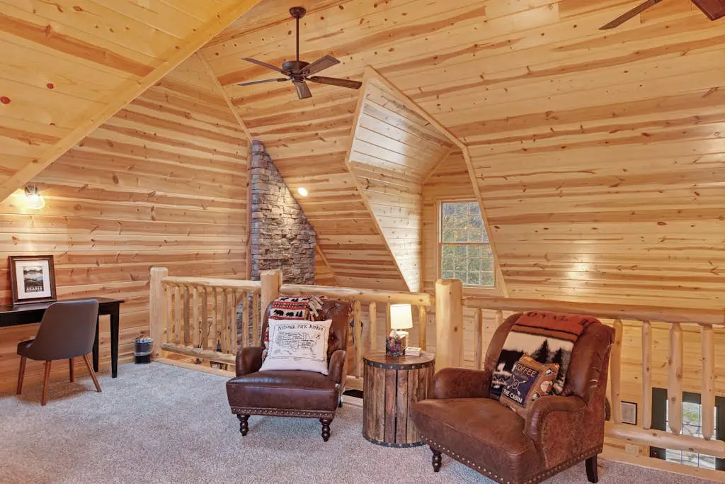 Kingfisher Cove Cabin 2