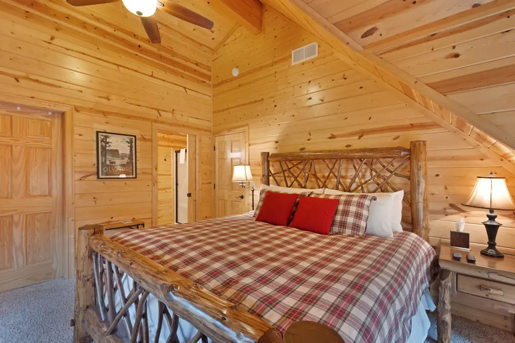 Kingfisher Cove Cabin 2