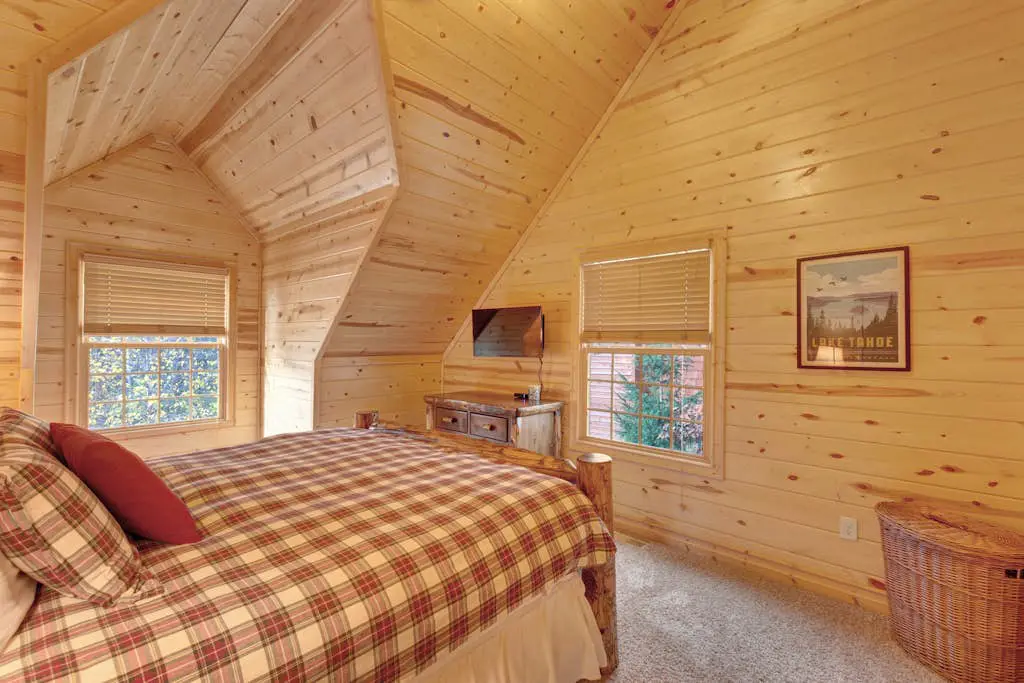 Kingfisher Cove Cabin 2