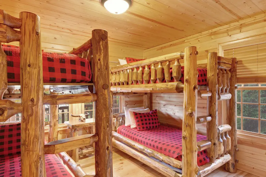 Kingfisher Cove Cabin 2