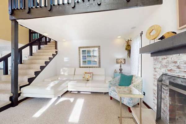 Cottage on the canal to Burt Lake with large patio and space for boat