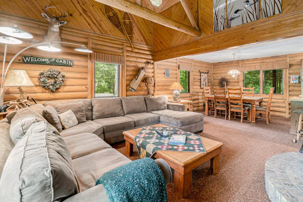 The Log Cabin | House in Thompsonville walking distance to resort amenities