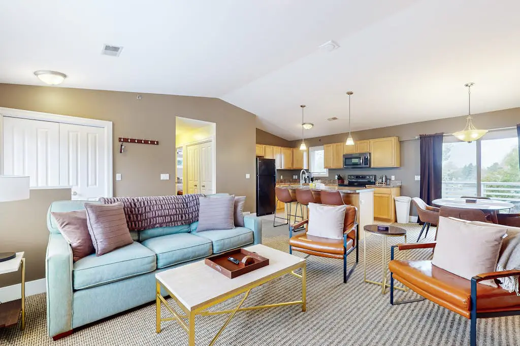 Northern Light Condominiums - Jack's Perch