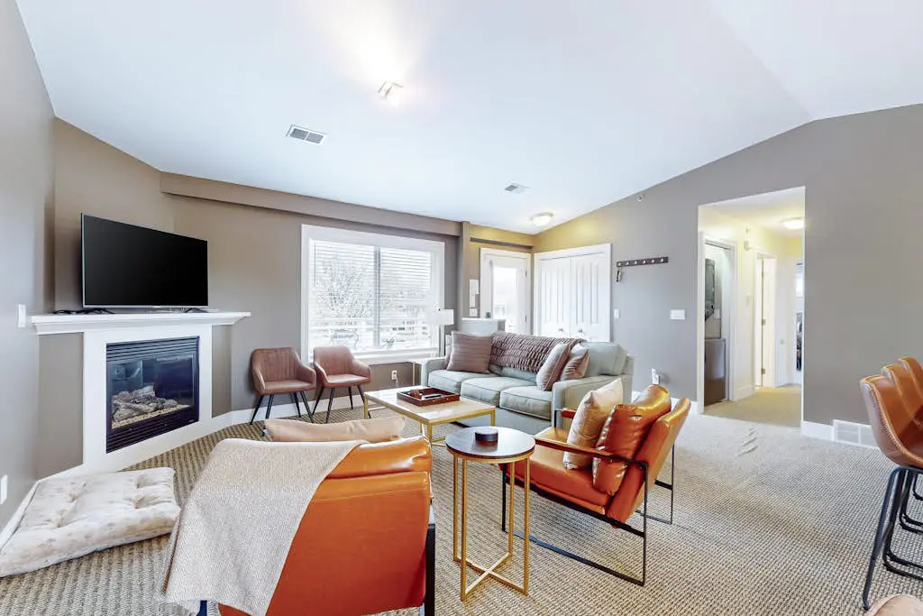 Northern Light Condominiums - Jack's Perch