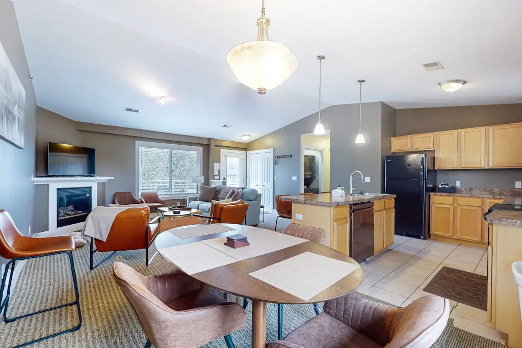 Northern Light Condominiums - Jack's Perch