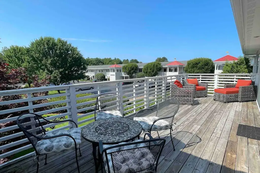 Northern Light Condominiums - Jack's Perch