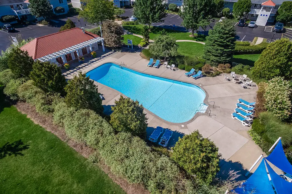 Northern Light Condominiums - Jack's Perch