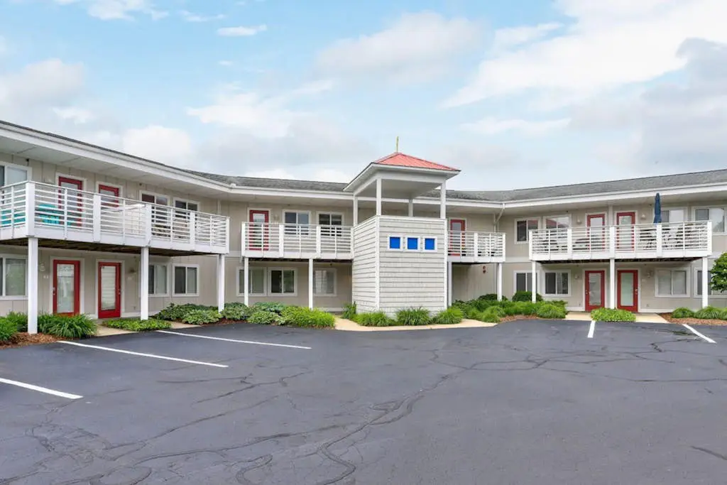 Northern Light Condominiums - Jack's Perch