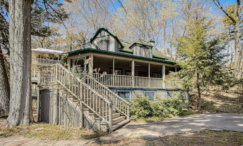 Calming Cottage on the River W/ Furnished Porch, Lofted Layout & Ideal Location