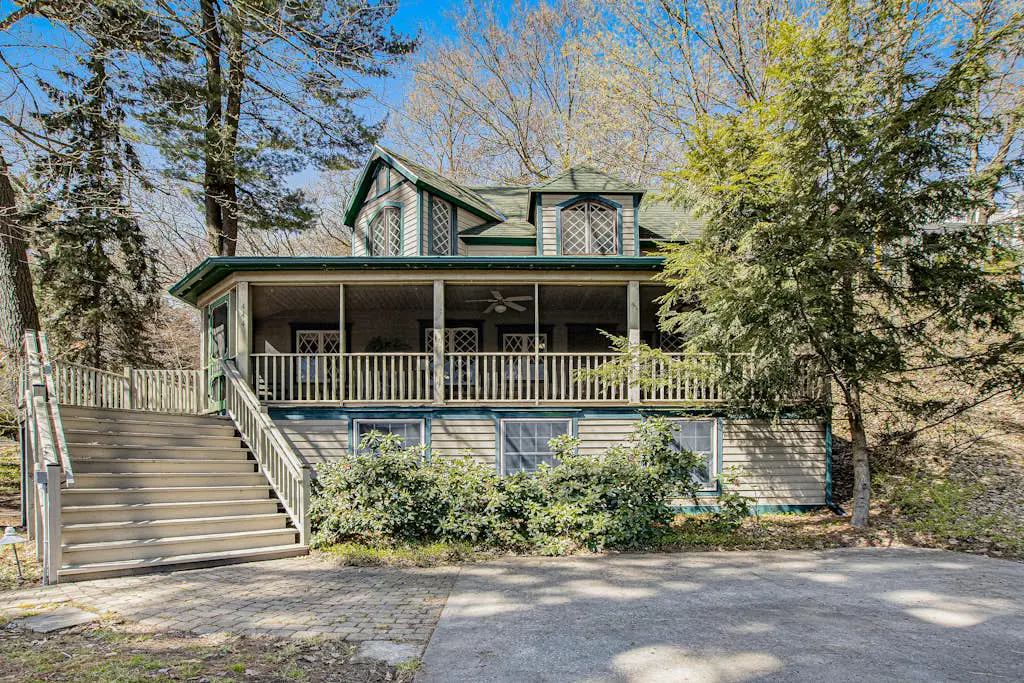 Anna's Cottage