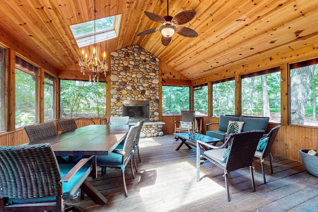 Serene Wooded Home w/ Private Hot Tub, Firepit & Porch, Dog-Friendly