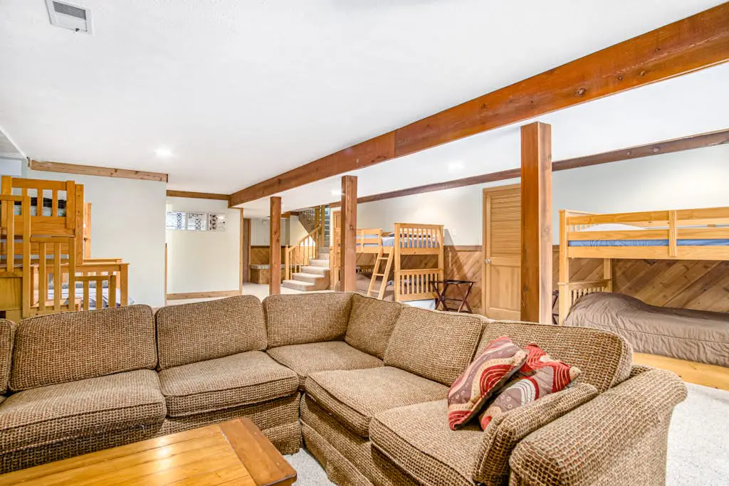 Harbor Country Family Lodge