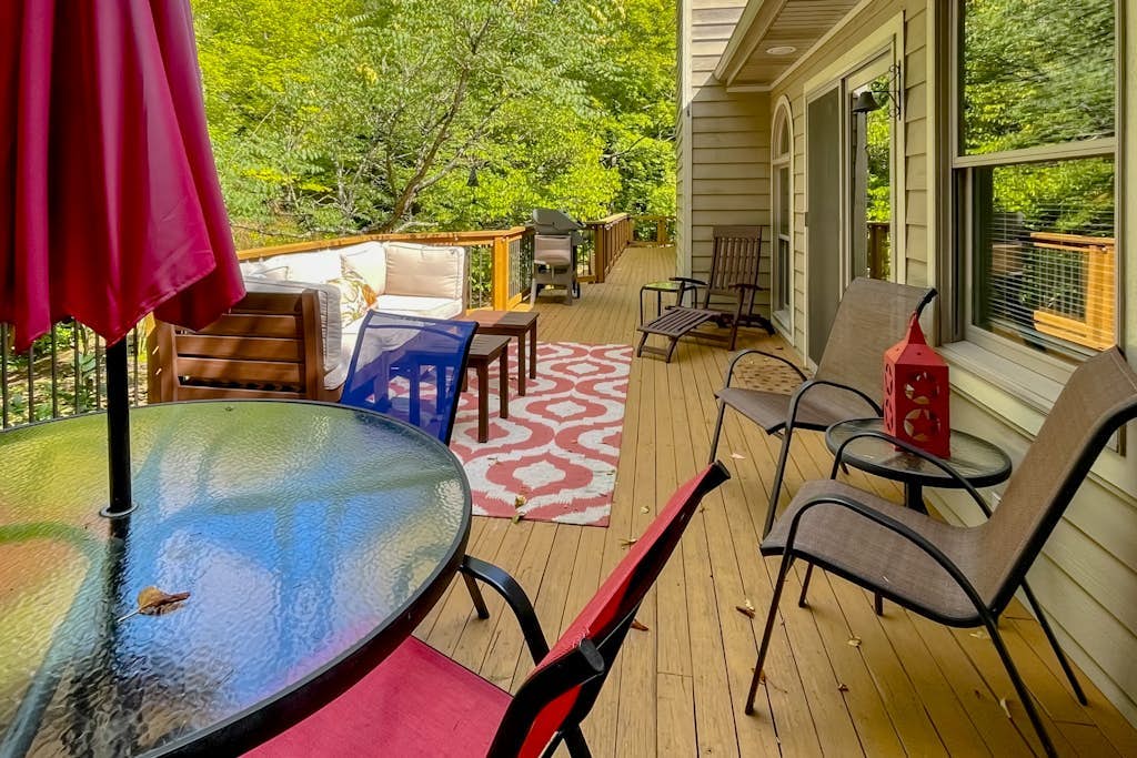 Riverfront home with deck & fireplace - near Crystal Mountain & golf courses