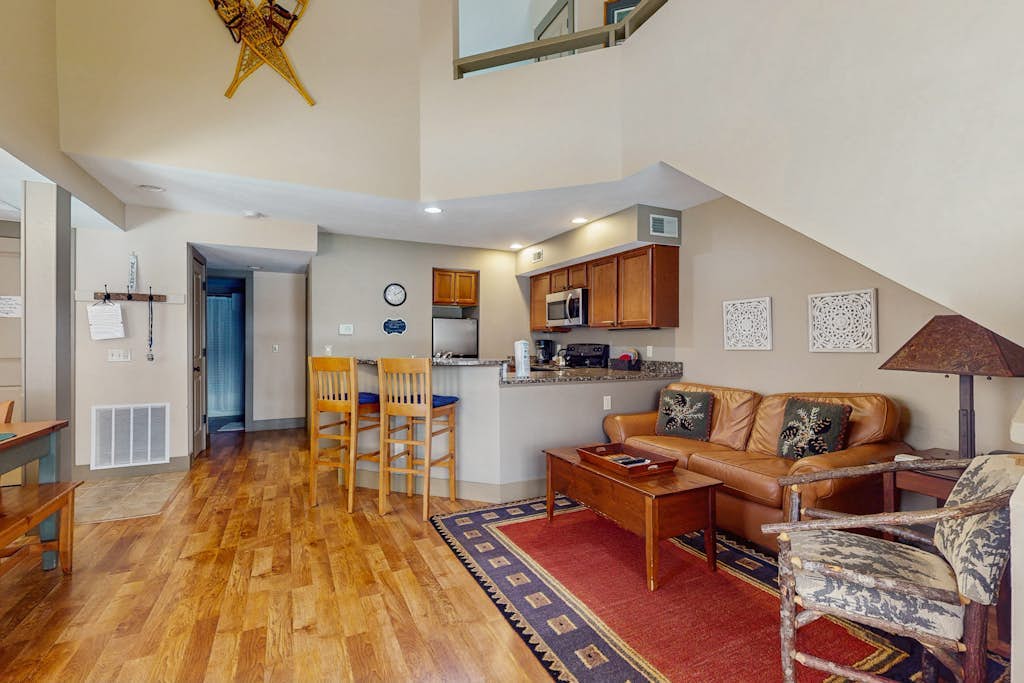 Mountain Condo at Crystal Mountain Resort - Walk to Lifts and Golf