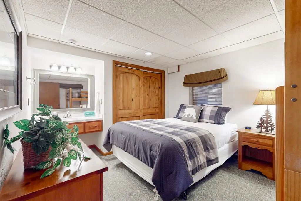 Crystal Mountain Retreat