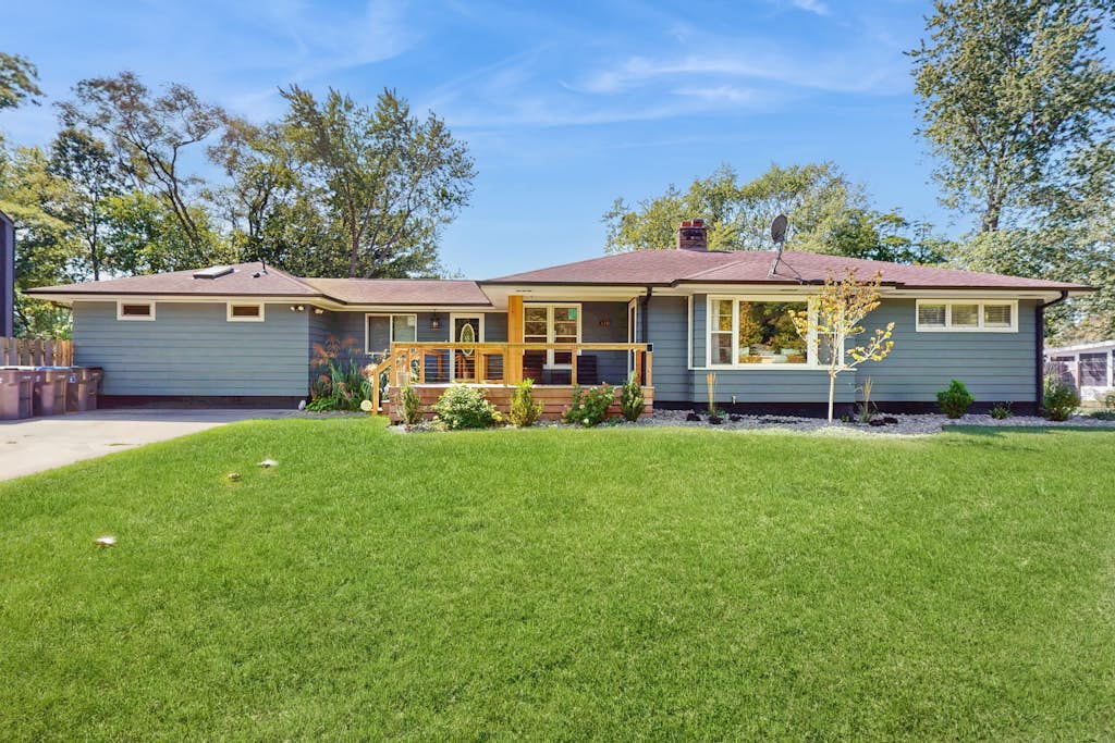 Lovely home with hot tub, pool, two kitchens, enclosed backyard, firepit & grill