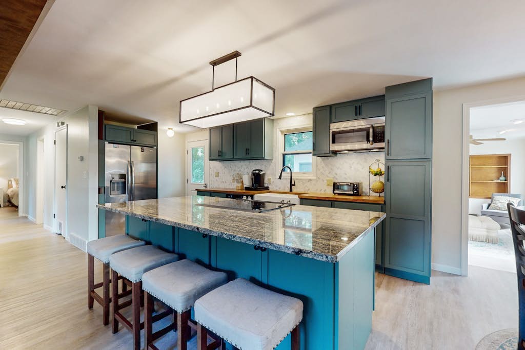 Peaceful Home with Firepit, Gas Grill, WIFI,  Private W&D & Nearby Beach Access