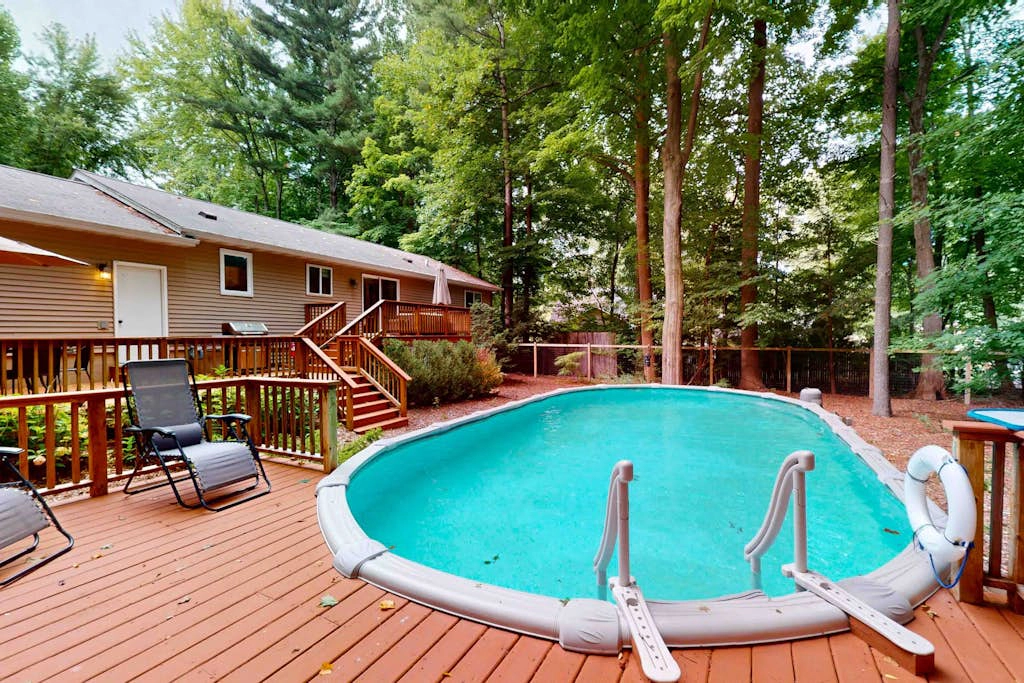Red Arrow Lodge