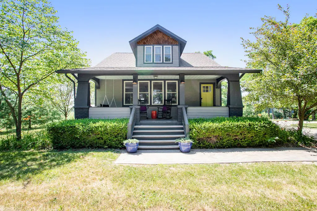 Three Oaks Retreat