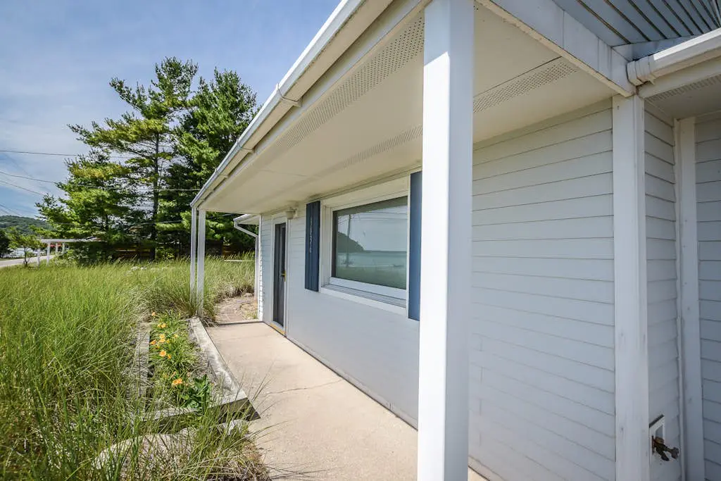 Dune Grass Shores