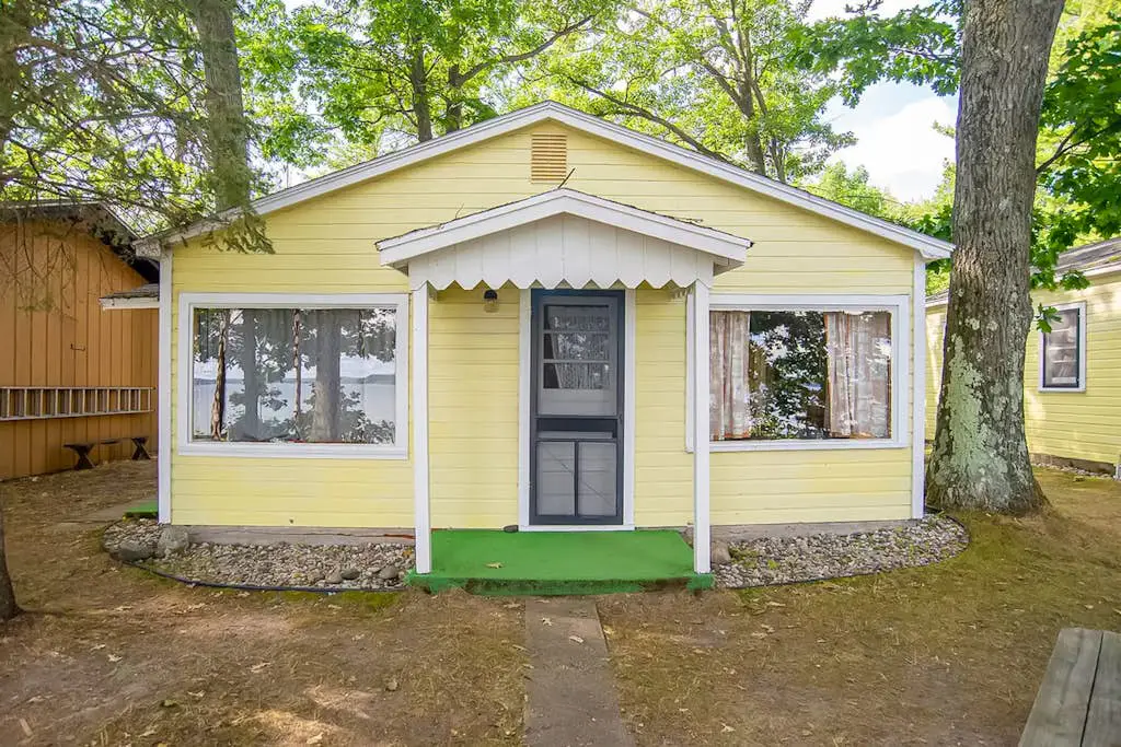 Smith Family Cottages- Cottage #1